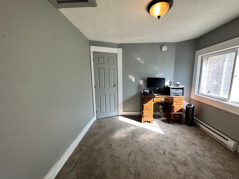Building Photo - 1388 Furness Pky