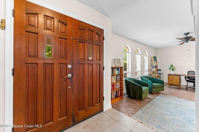 Building Photo - 509 W Amherst Cir