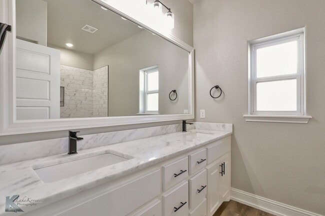 Building Photo - Wylie West! 4 bed, 2 bath, 2 car garage