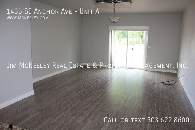 Building Photo - 1435 SE Anchor Ave