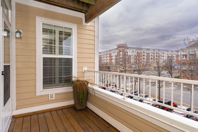 Building Photo - 2 Bed 2 Bath Condo in Westbriar Condominiums
