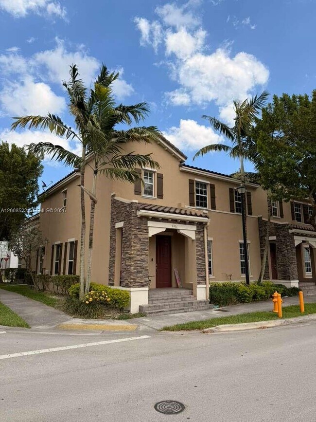 Building Photo - 9401 SW 172nd Ave