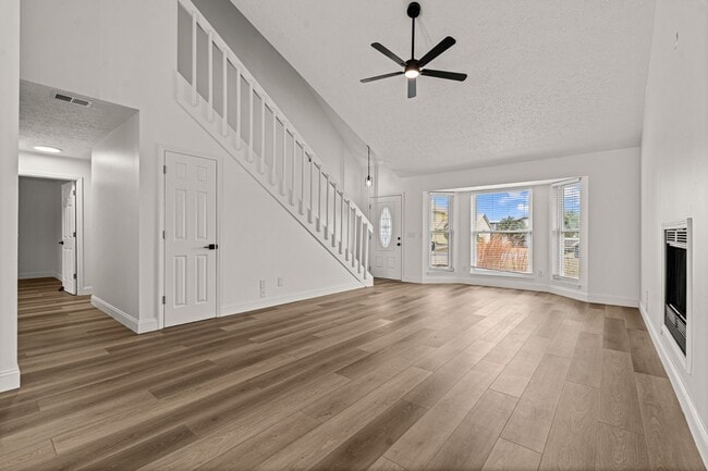 Building Photo - 505 Carrie Ln