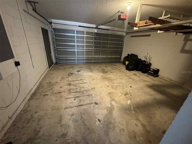 Building Photo - 205 Nicholson Dr