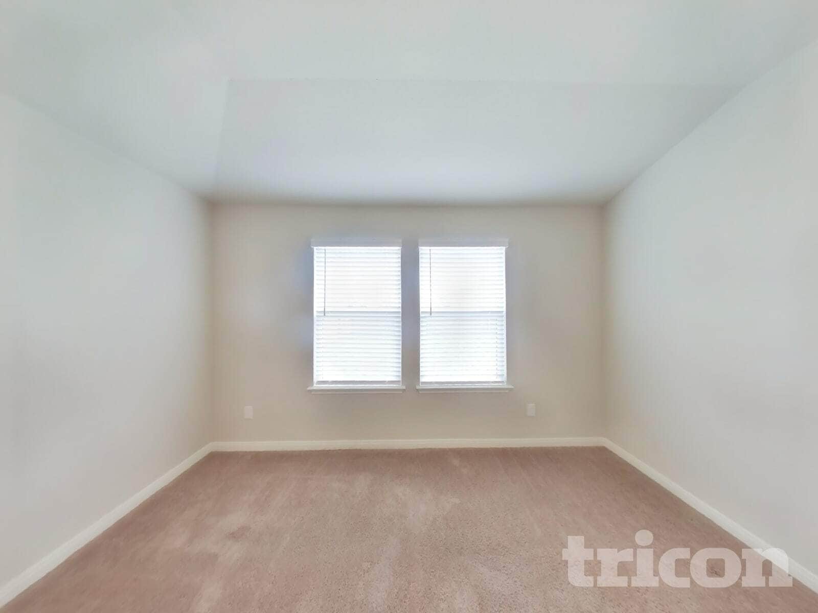 Building Photo - 13538 Paxton Blvd