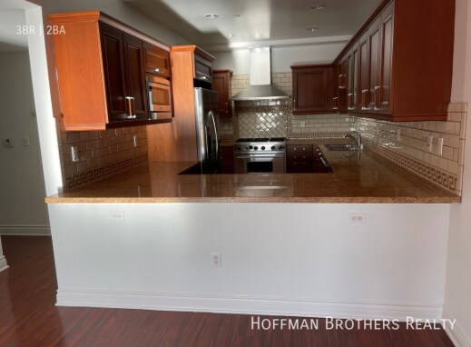 Building Photo - 11848 Kiowa Ave