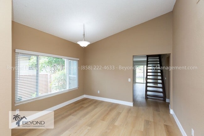Building Photo - ***RANCHO PENASQUITOS***5 BED 3 BATH***NEW...