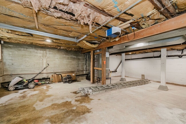 Building Photo - 1520 Morgan Rd NW