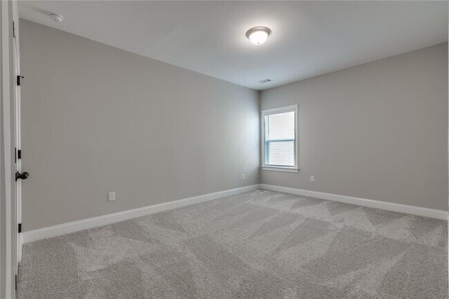 Building Photo - 440 Baroque Dr