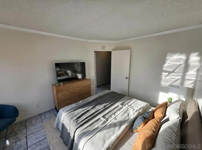 Building Photo - 4056 Van Dyke Ave