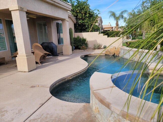 Building Photo - 29704 W Trancas Dr