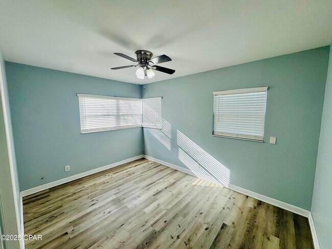 Building Photo - 1606 Fairland Ave