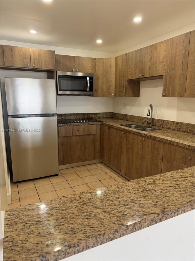 Building Photo - 6190 W 19th Ave