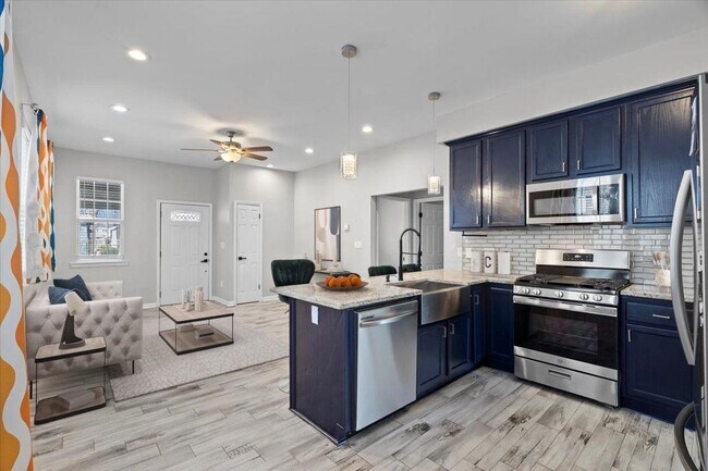 Building Photo - 1205 Forest Ave