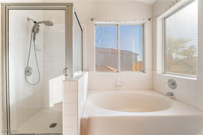 Building Photo - 8401 Cinnamon Hill Ave