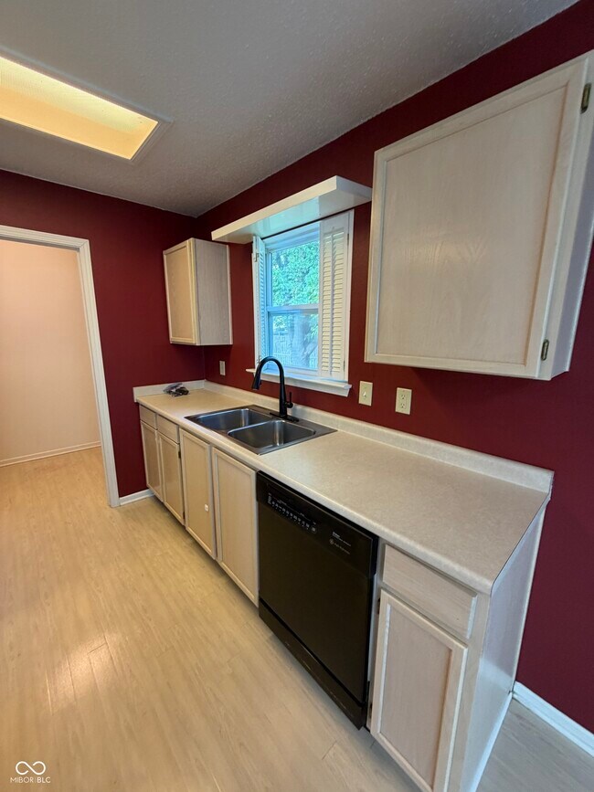 Building Photo - 14277 Orange Blossom Trail