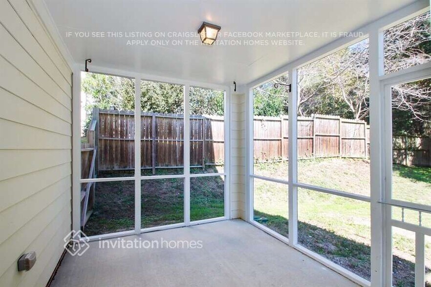 Building Photo - 3752 Cashew Dr