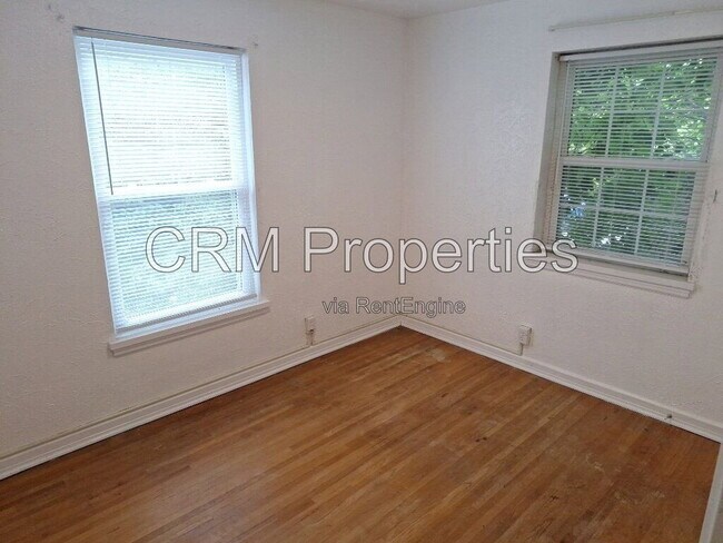 Building Photo - 2101 N Wheeling Ave