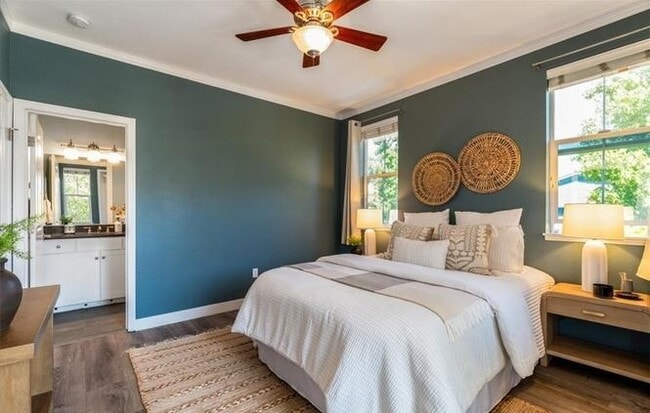 Building Photo - APARTMENT