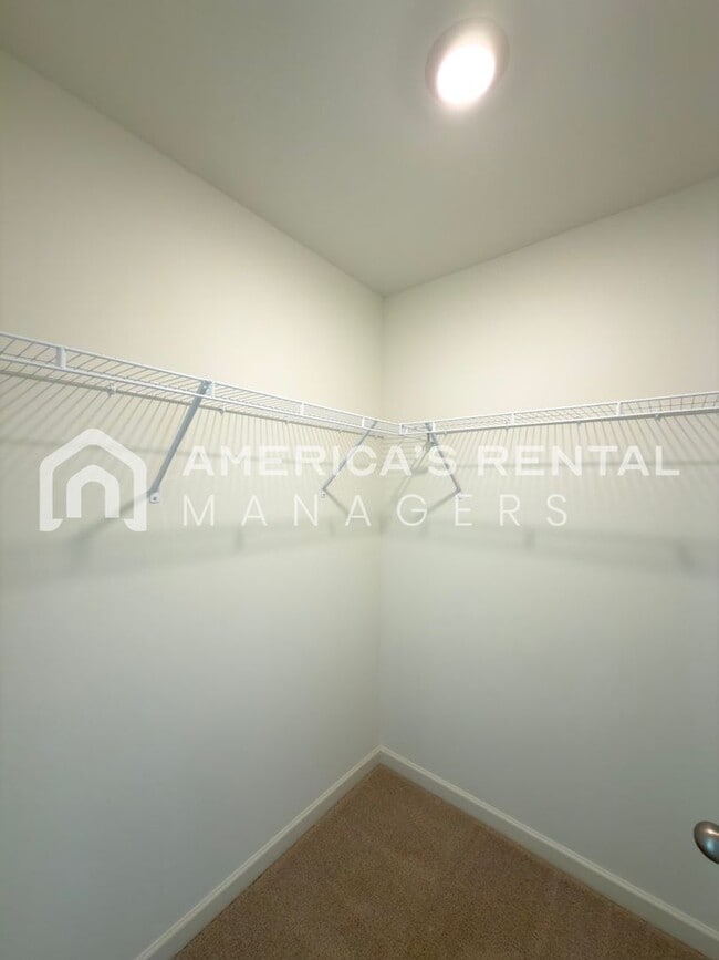 Building Photo - Coming Soon! Available to View Now!!