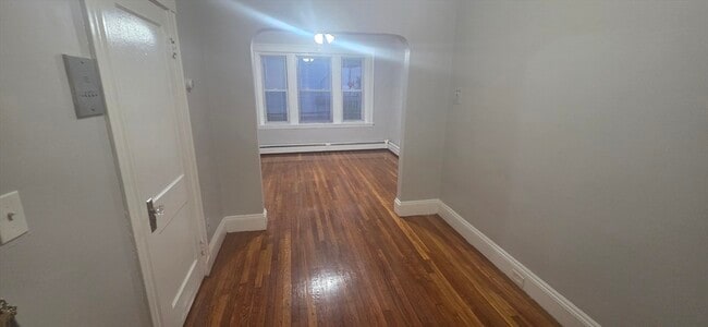 Building Photo - 44 Estes St