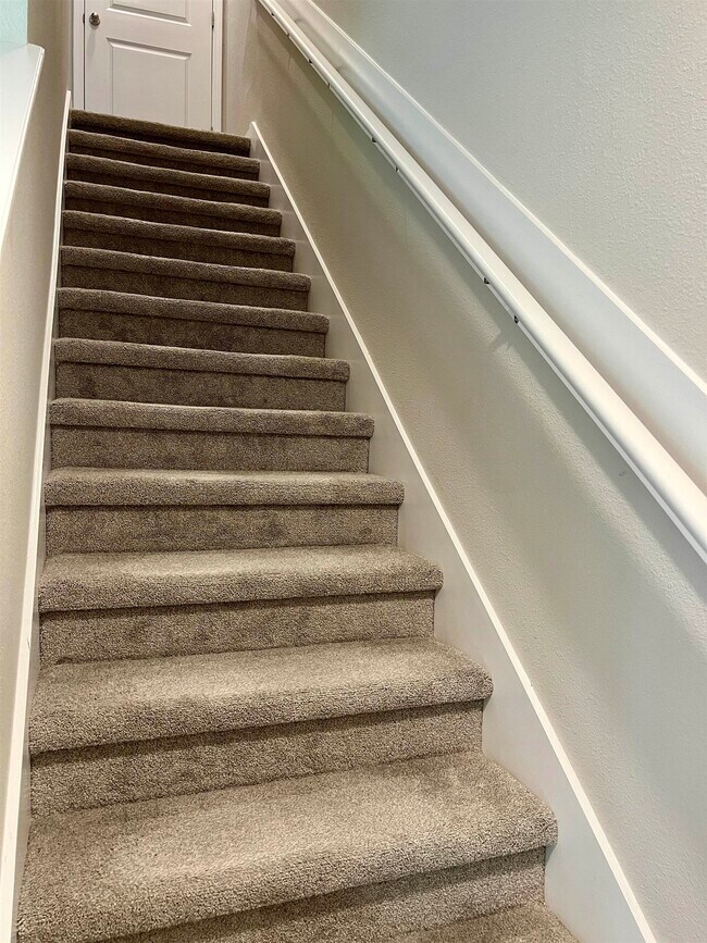 Building Photo - 7155 Jareth Dr