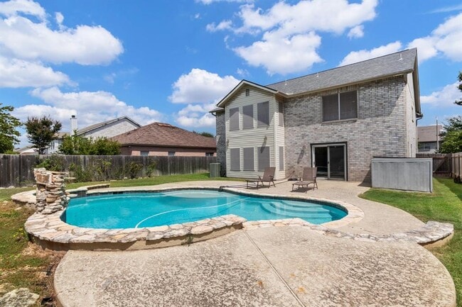 Building Photo - 1117 Del Roy Dr