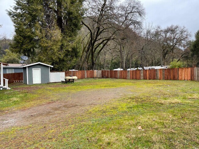 Building Photo - 5168 State Hwy 20