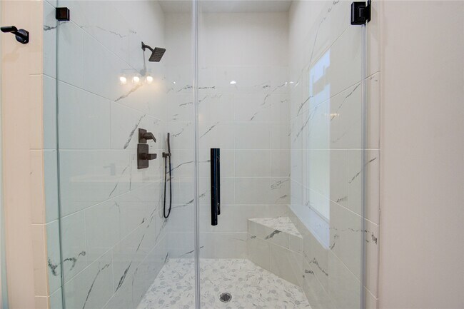 Building Photo - 892 Paul Quinn St