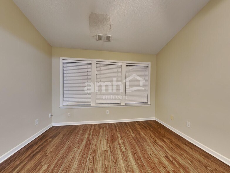 Building Photo - 1134 Dunedin Trl