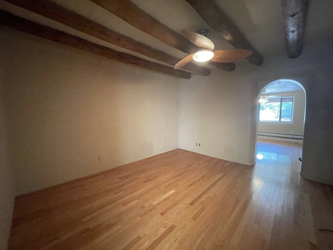 Building Photo - 95 County Rd 84 E