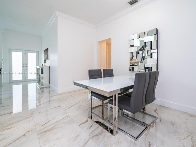 Building Photo - 16332 SW 83rd Ln