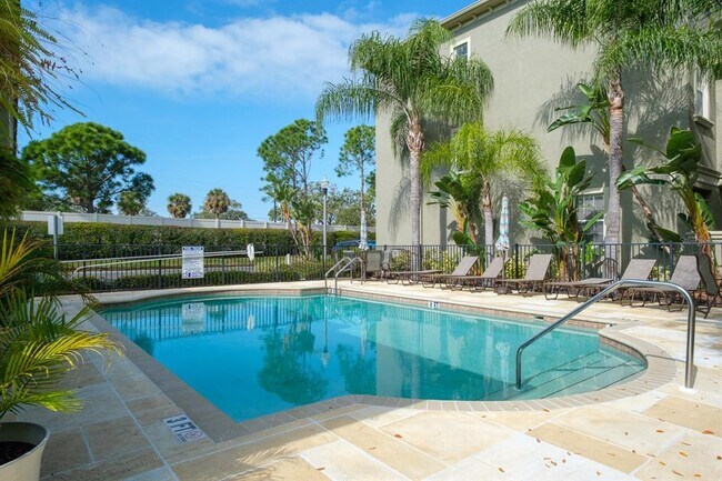 Building Photo - 10220 Bayou Grande