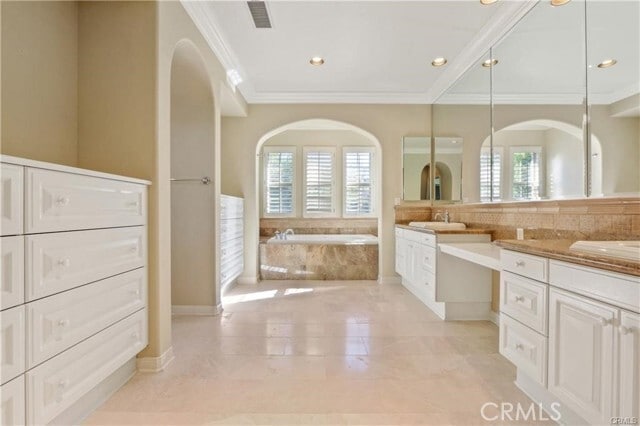 Building Photo - 38 Lemans