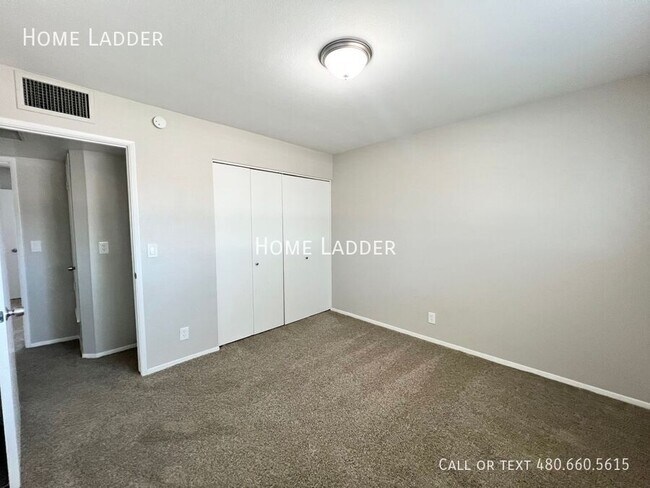 Building Photo - 3118 W Aster Dr