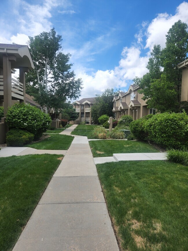 Building Photo - 4584 E Kentucky Cir