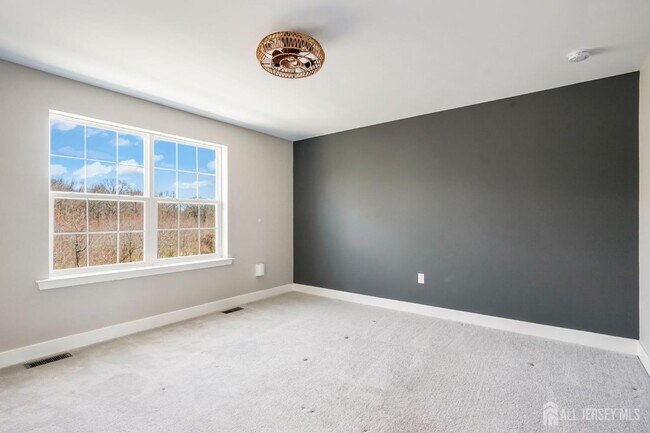 Building Photo - 1901 Swales Ct