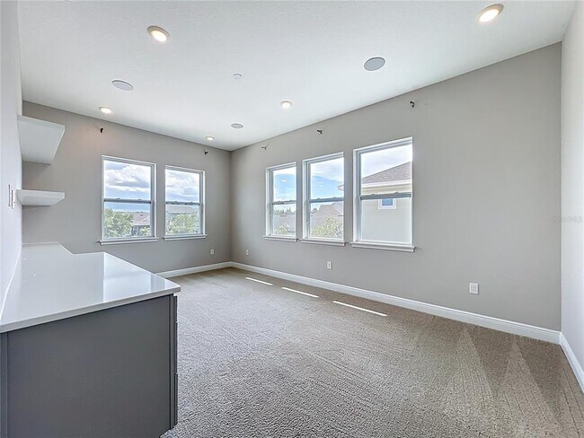Building Photo - 13450 Gabor Ave