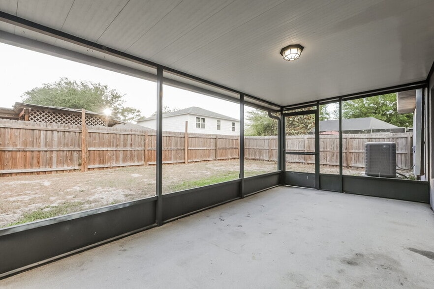 Building Photo - 10403 Fly Fishing St
