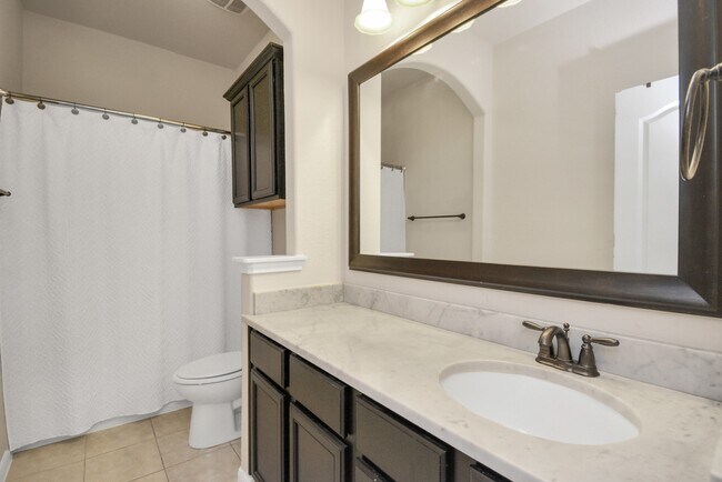 Building Photo - 17510 Woodfalls Ln