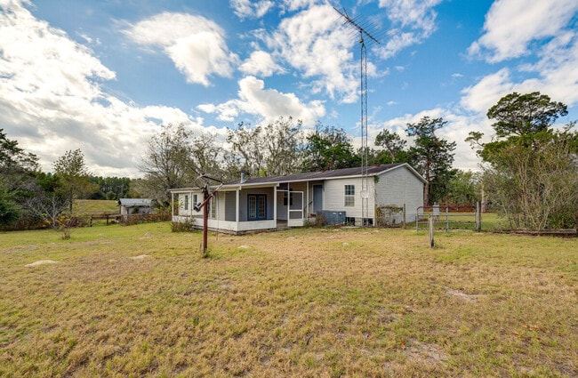 Building Photo - 6651 SE Co Rd 337