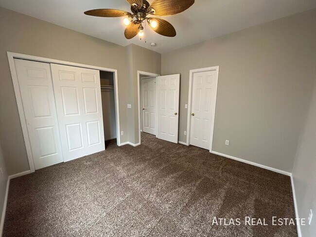 Building Photo - 6423 Elsinore Dr