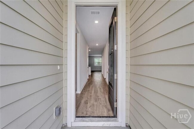 Building Photo - 201 Coby Ln