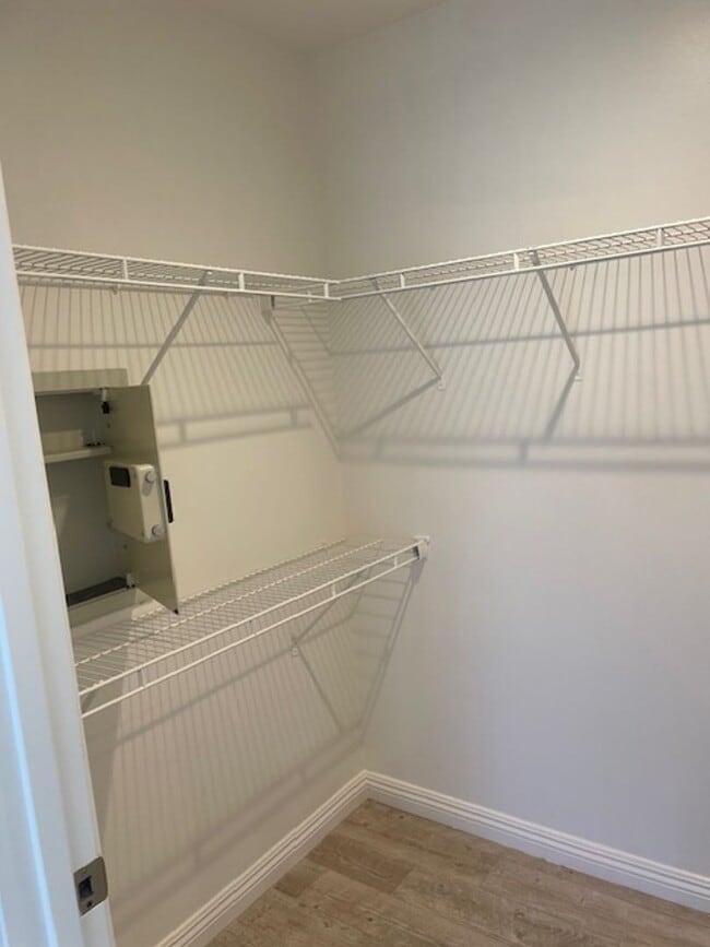 Building Photo - 40880 Whirling Wind Dr