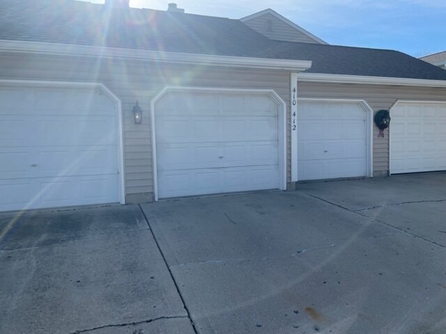 Building Photo - 410 Kensington Ct