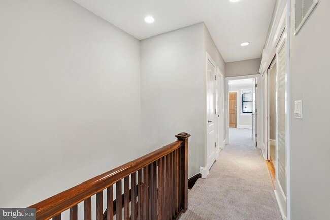 Building Photo - 249 11th St SE