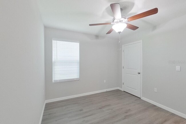 Building Photo - 8731 SW 44th Ct