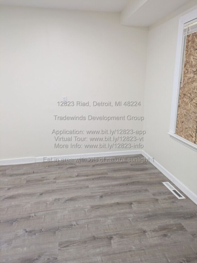Building Photo - 12823 Riad St