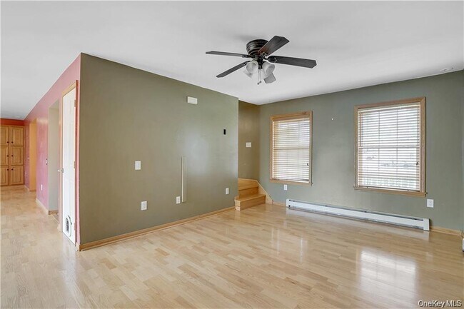 Building Photo - 1 Tomkins Ave