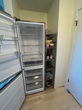 Building Photo - 1421 Elm Dr